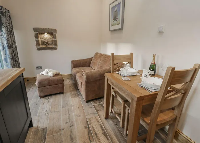 Little Esklets * Whitby